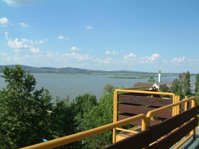Hotel Gardony - Lake Velence - panoramic view - Hotel Gardony - 3-star hotel on the shore of Lake Velence in Gardony