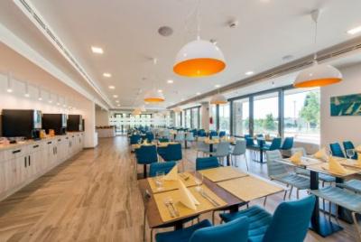 Akademia Hotel Balatonfured panoramic restaurant with delicacy - ✔️ Akadémia Wellness Hotel**** Balatonfured - Special wellness hotel with half board packages