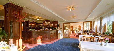 Restaurant in Veszprem - Villa Medici Hotel - 4-star hotel in Veszprem - ✔️ Hotel Villa Medici Veszprem - 4-star hotel in Veszprem