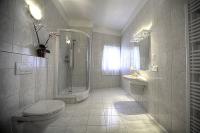 Ket Korona Wellness Hotel Balatonszarszo - exclusive bathroom in the  hotel