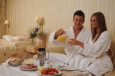 Free double room of Wellness Hotel MenDan in Zalakaros with panoramic view of Zalakaros bath - ✔️ MenDan Hotel**** Zalakaros - Spa Thermal and Wellness hotel in Zalakaros