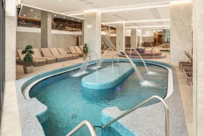 Wellness pool for a wellness weekend at lake Balaton - ✔️ Sirius Hotel Keszthely **** - Discount wellness hotel in Keszthely at lake Balaton