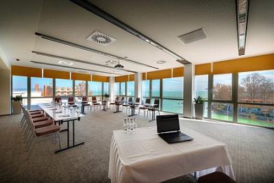Yacht Wellness Hotel Siófok - conference room with panoramic view - Yacht Wellness Hotel**** Siófok - special package Hotel Wellness Siófok
